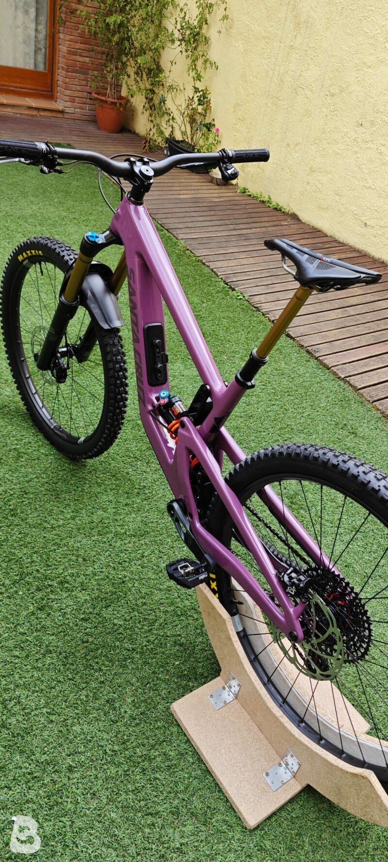 Santa Cruz MEGATOWER X0 AXS RSV Coil / Carbon CC 2024