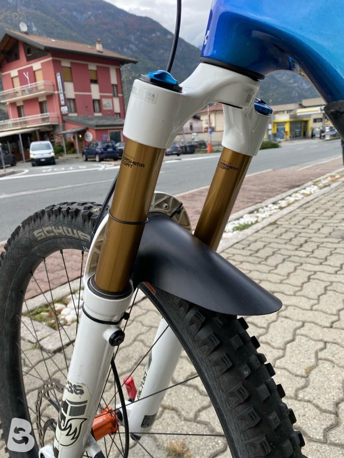 Cube Hybrid One44 2025