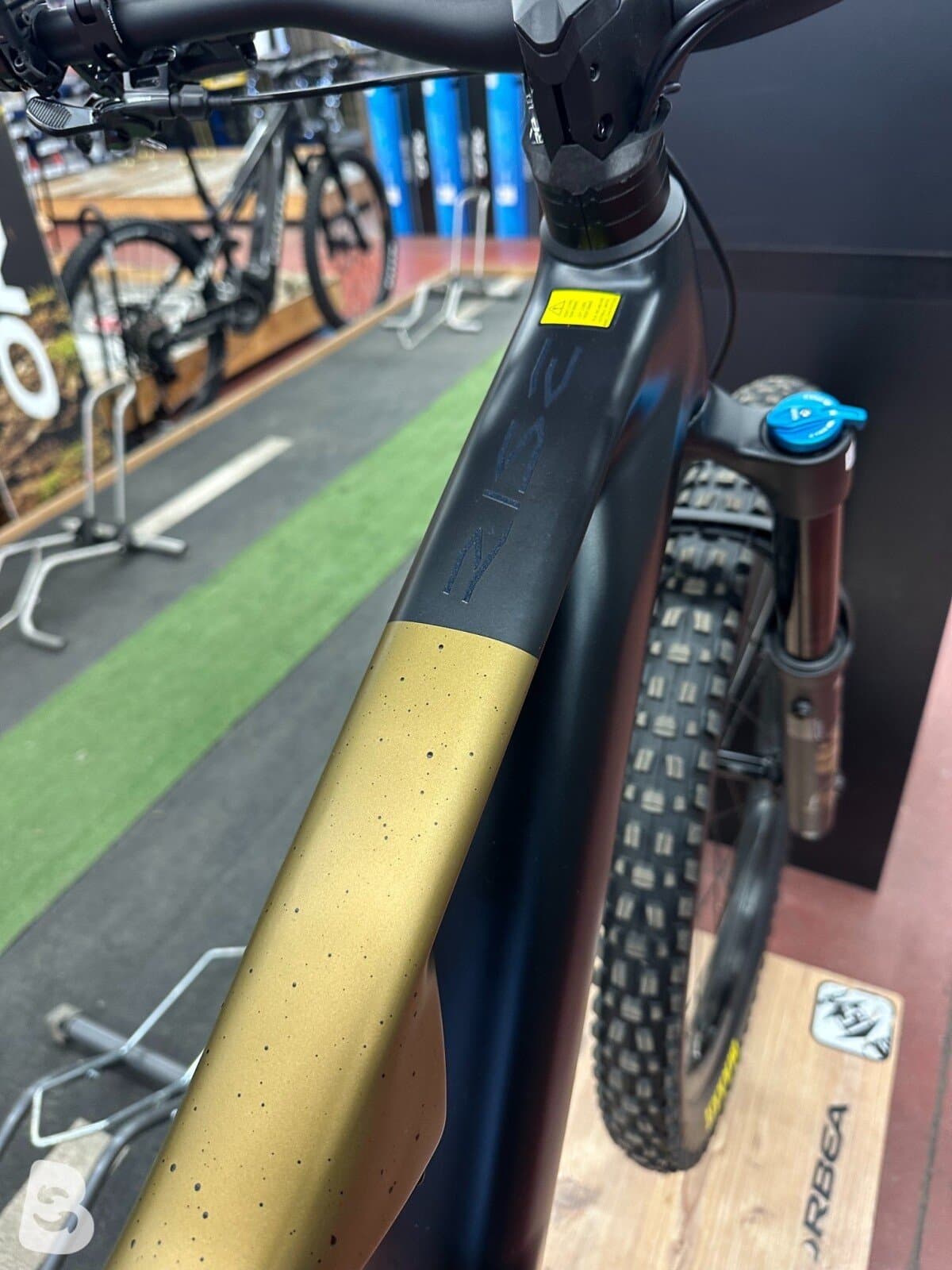 Orbea RISE LT H10 2026 tg M 630wh nuova + magg FOX FLOAT X Performance 2026