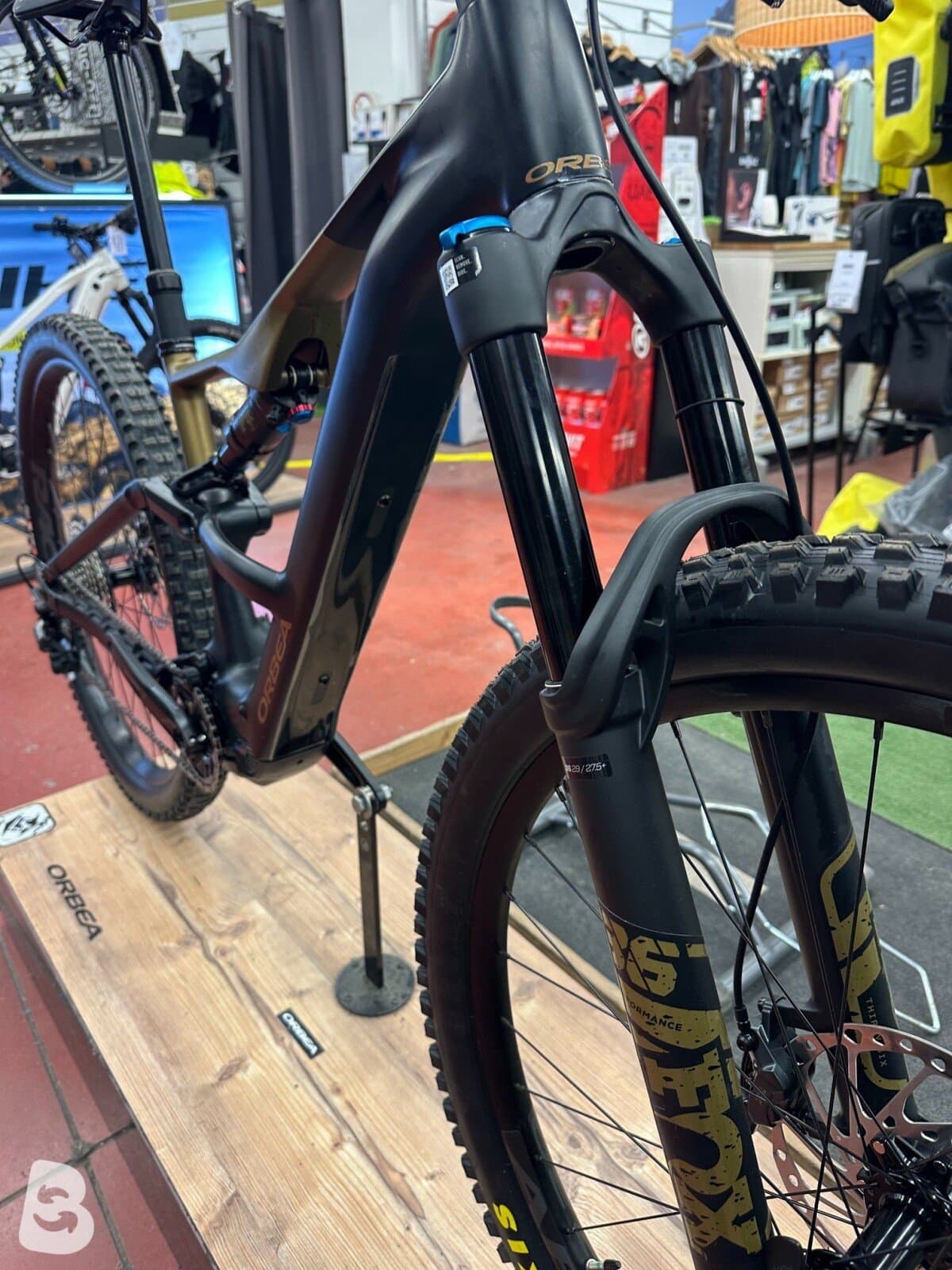 Orbea RISE LT H10 2026 tg M 630wh nuova + magg FOX FLOAT X Performance 2026