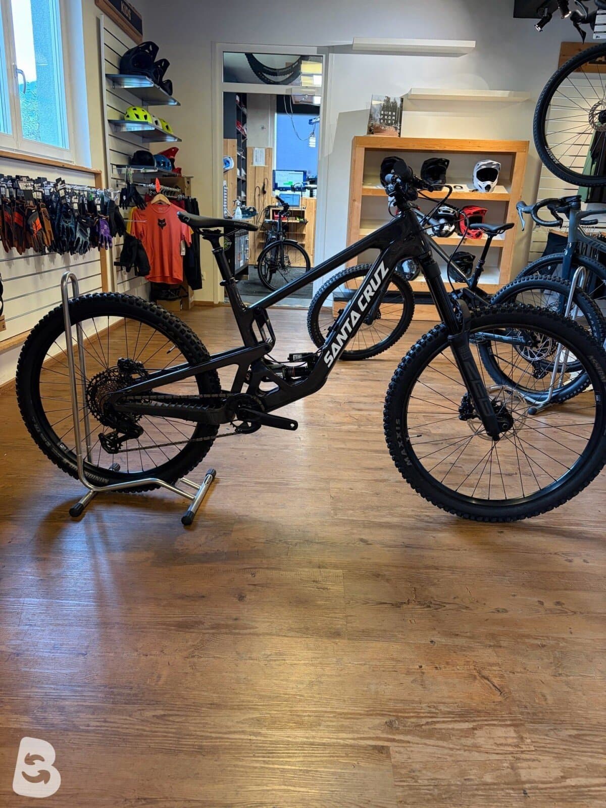Santa Cruz Bronson 2025
