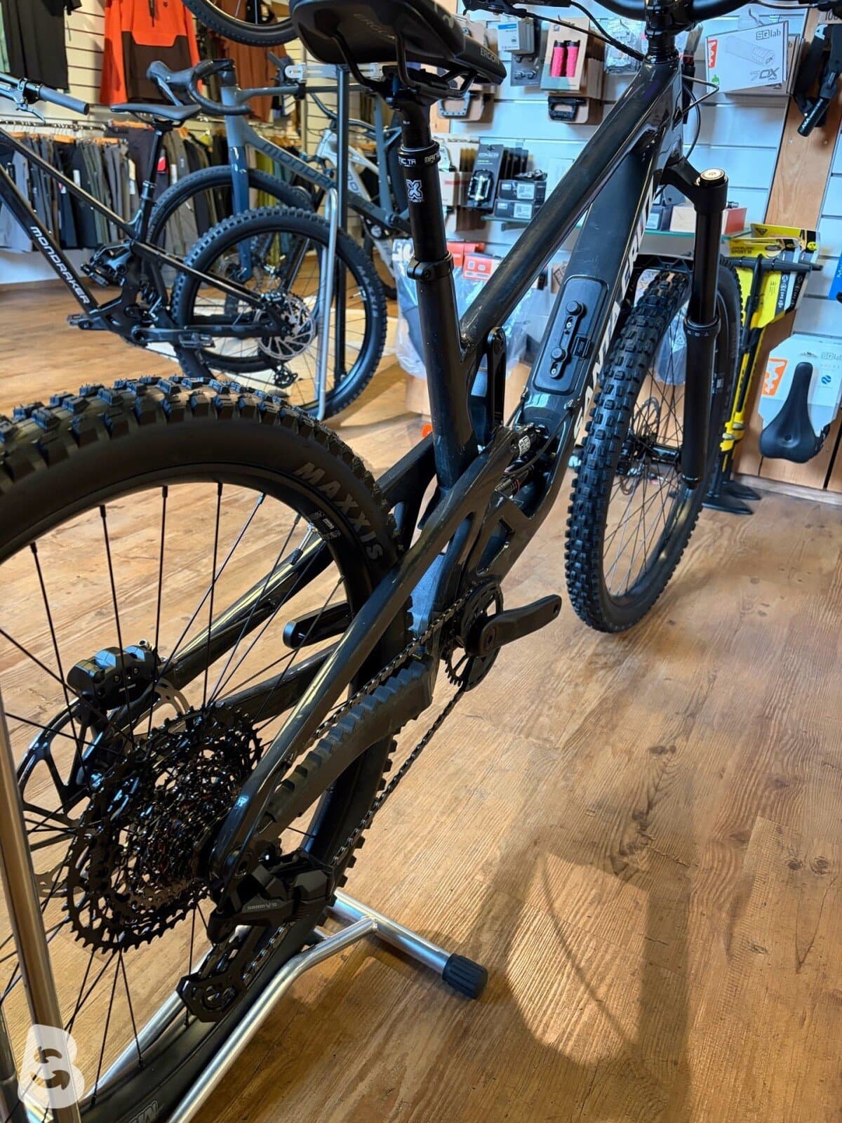 Santa Cruz Bronson 2025