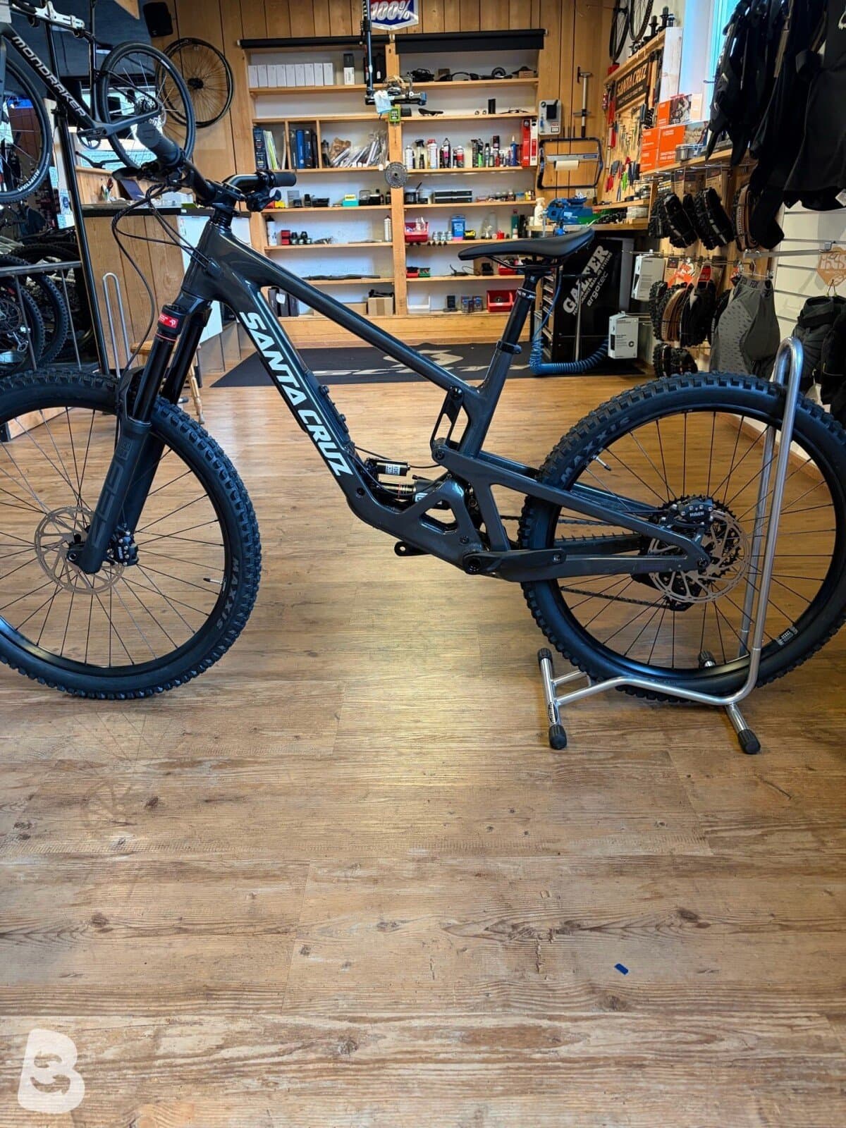 Santa Cruz Bronson 2025