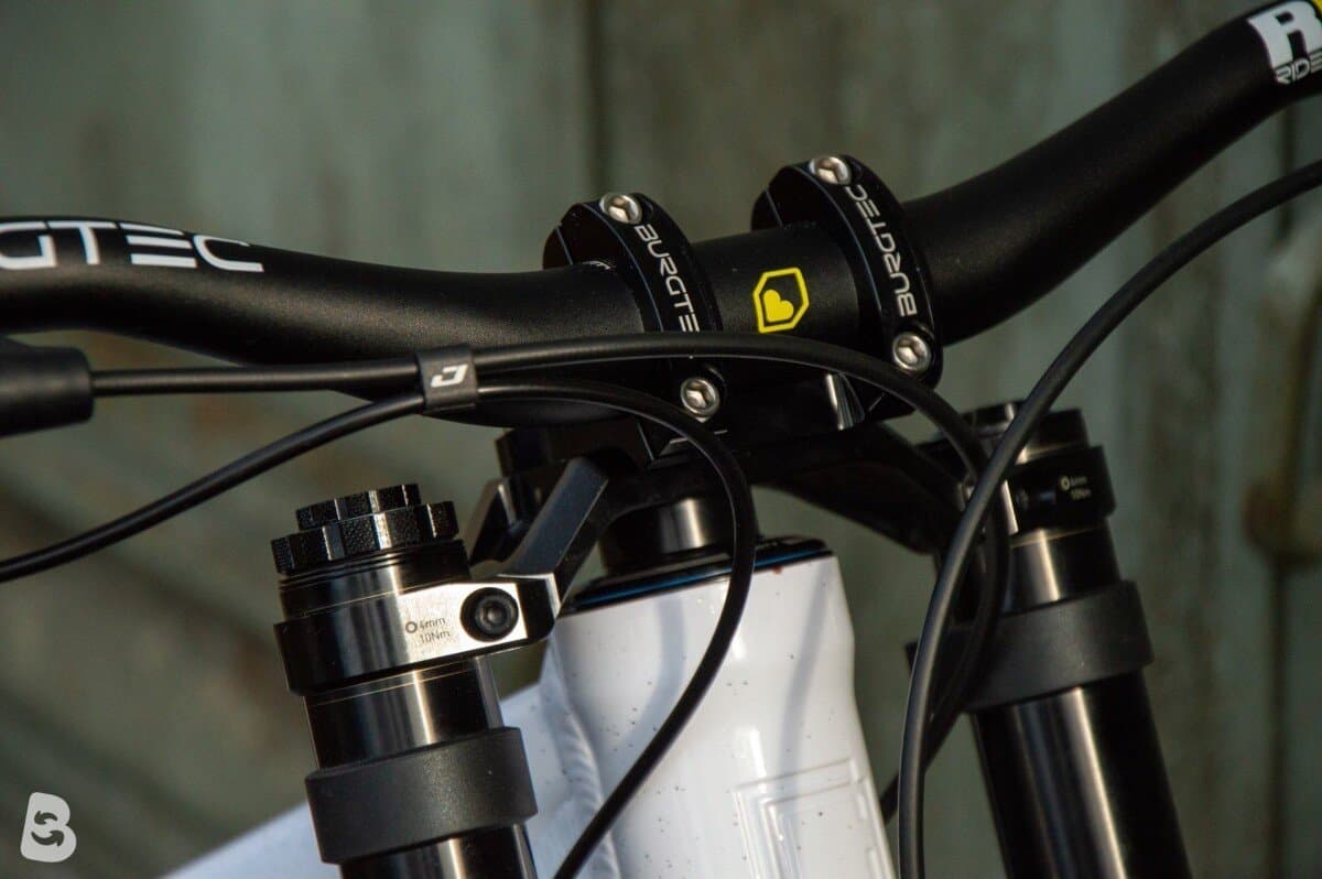 Commencal SUPREME DH V5 SIGNATURE 2023