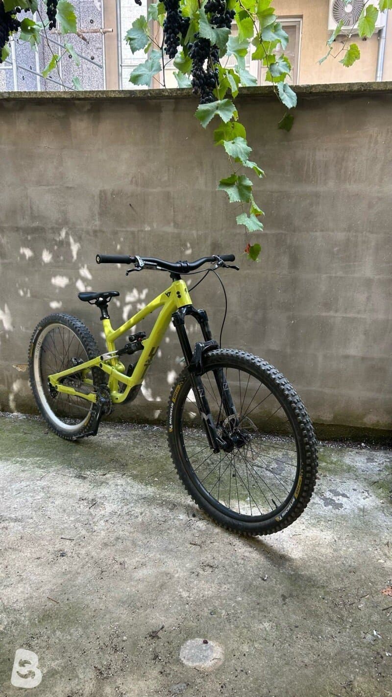 YT Industries Capra CORE 1 MX 2025