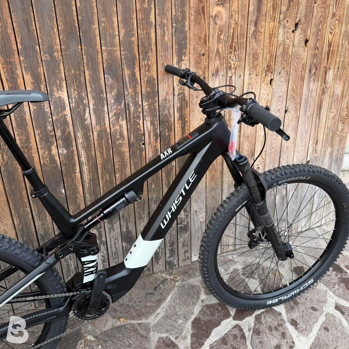 Whistle AXR CA 5.6 2027