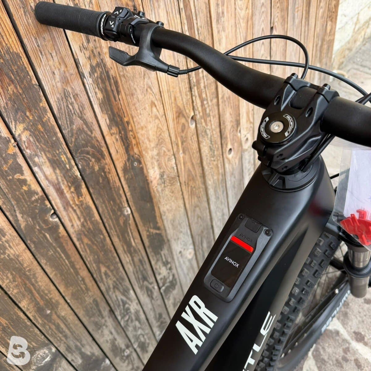 Whistle AXR CA 5.6 2027