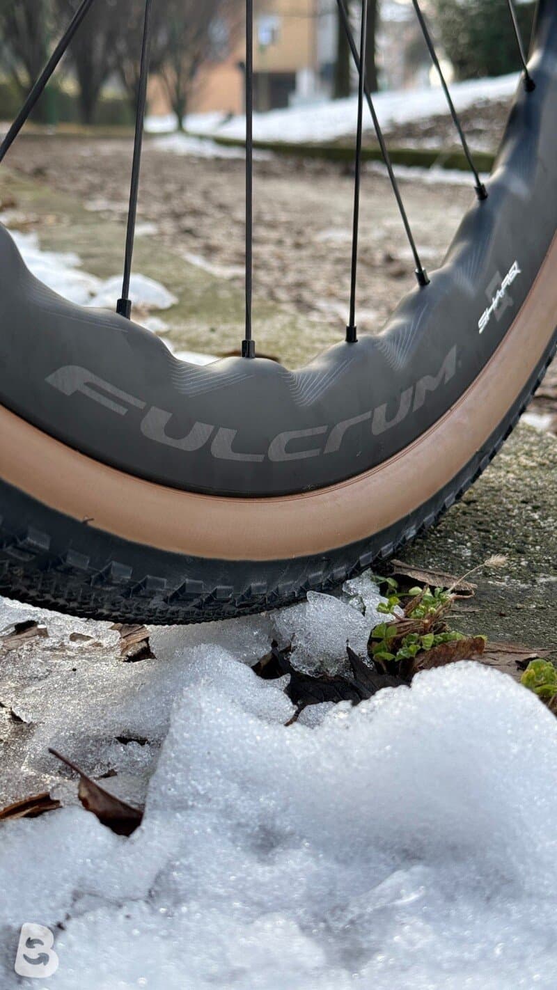 Megamo WEST 03 2026 ruote carbon FULCRUM SHARQ 2026