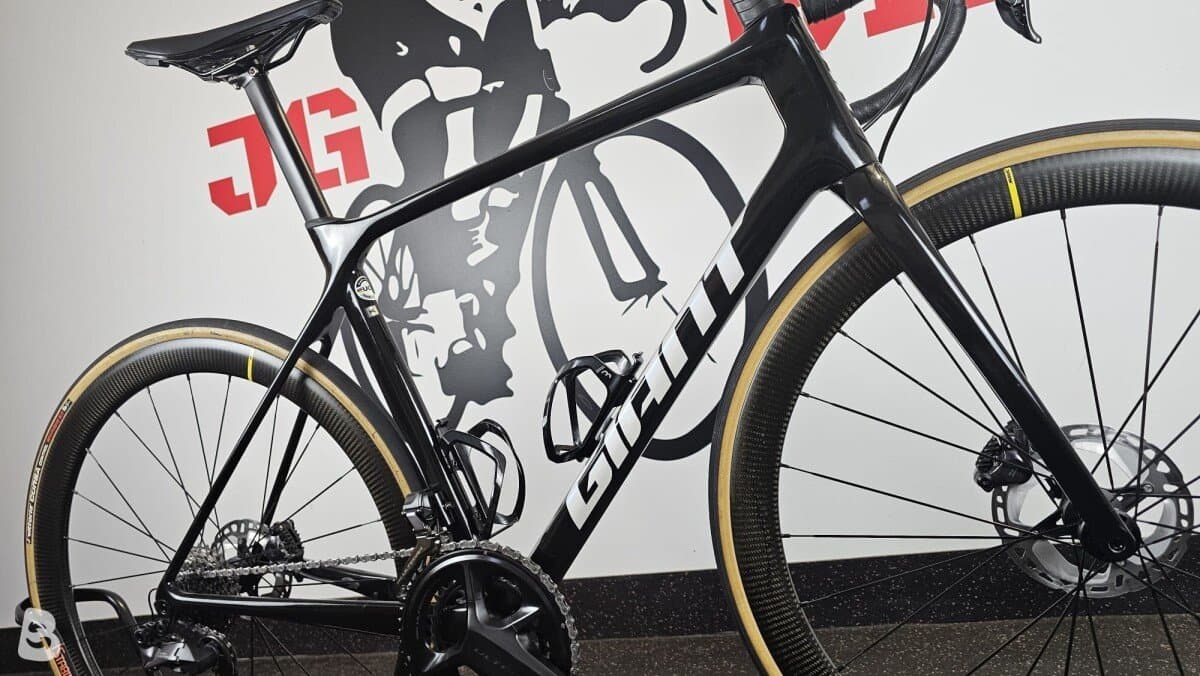 Giant Tcr advanced 0 disc ultegra di2 2x12 + carbon wheels Mavic 2023