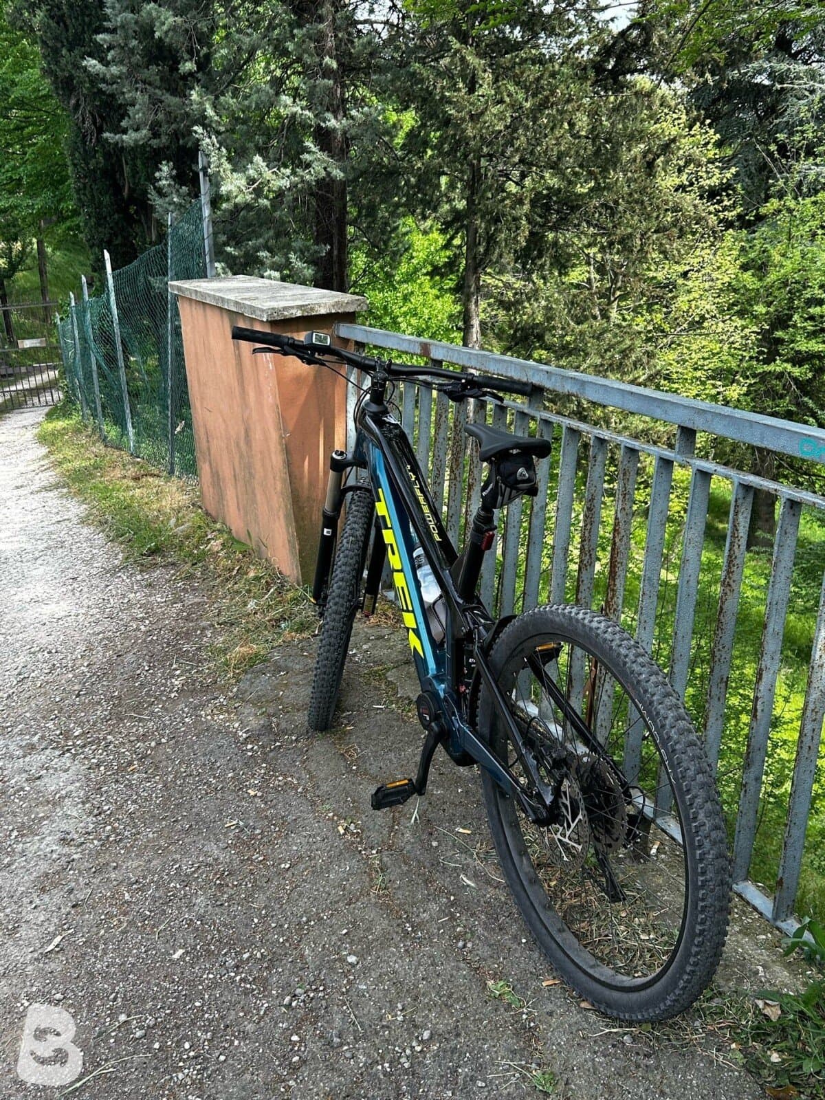 Trek Powerfly FS 4 2021