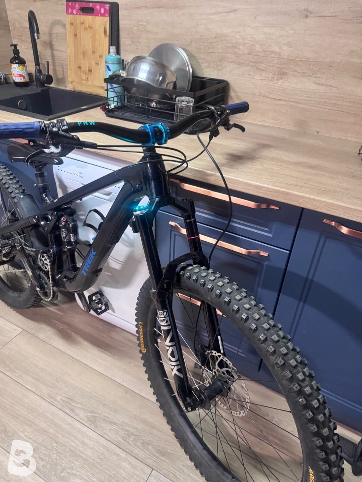 Trek Slash 8 Gen 6 2025