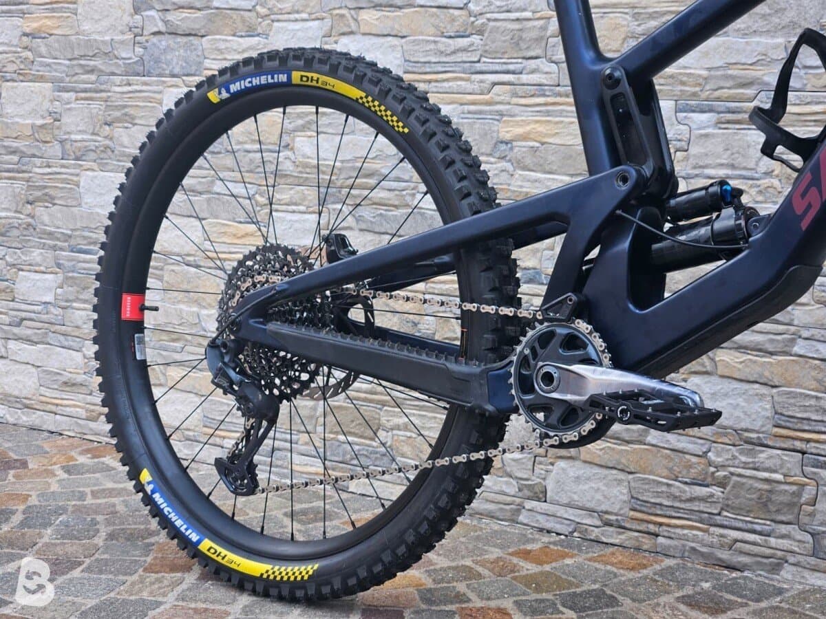 Santa Cruz NOMAD S / Carbon C 2024