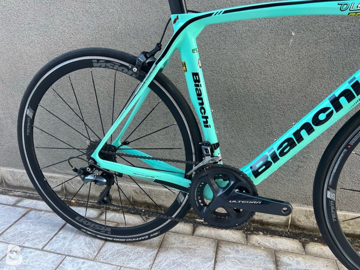 Bianchi Oltre XR3 Ultegra 2021