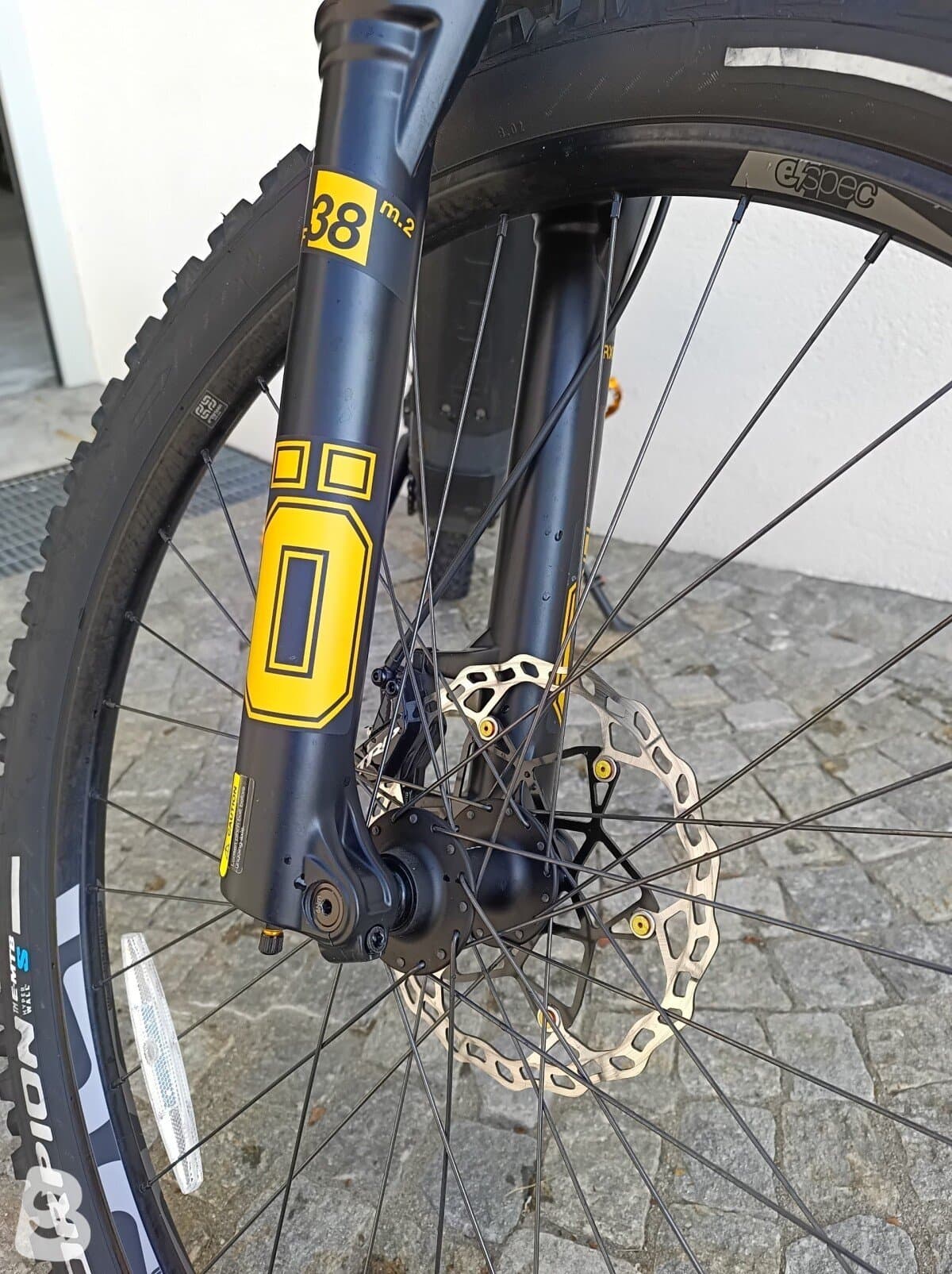 Intense Tazer MX Alloy Pro 2024