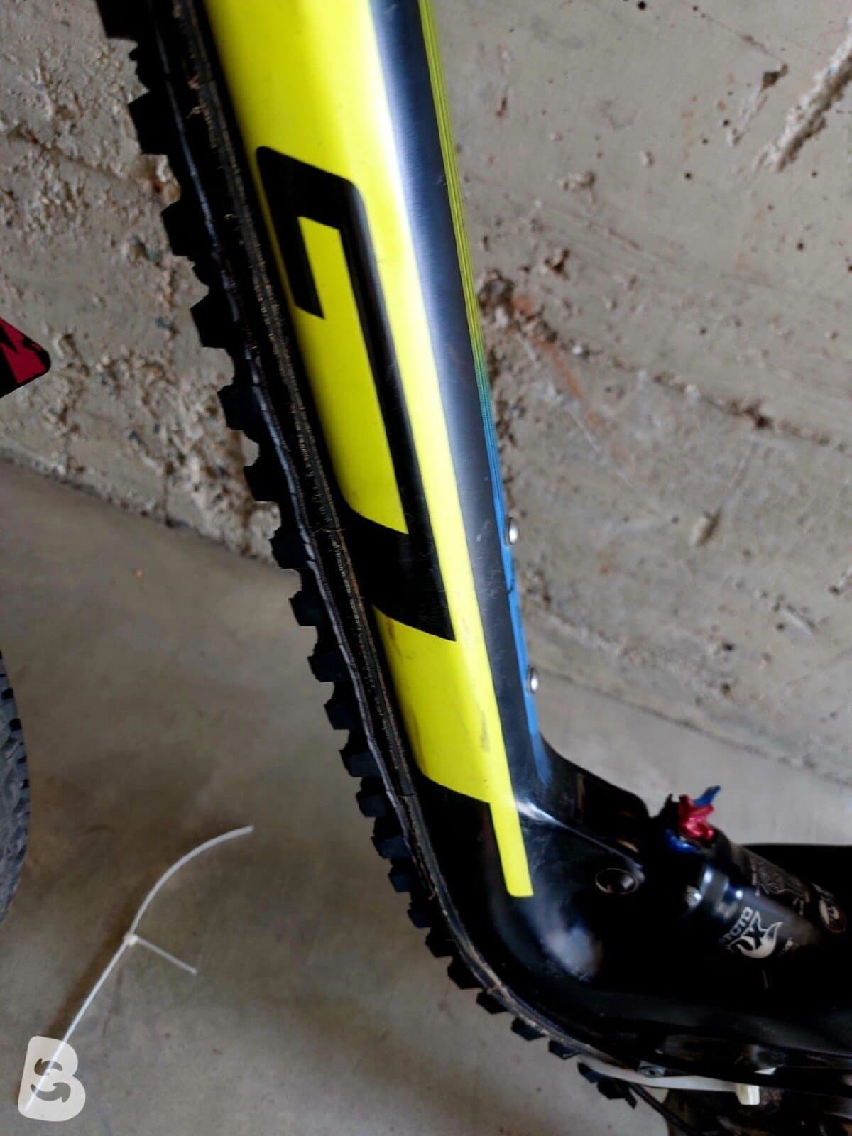 GT Force Carbon Pro 2019