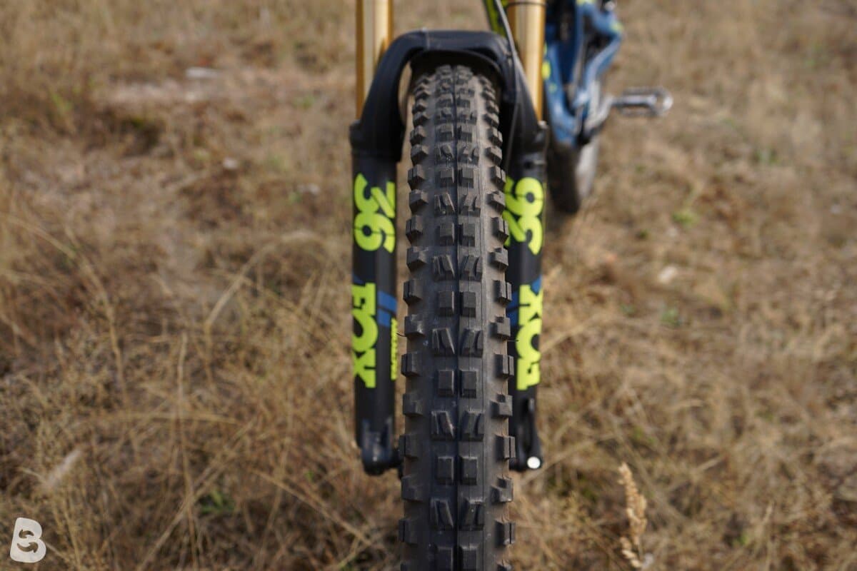 Pivot Firebird 29 Pro XT/XTR w/ Carbon Wheels 2021