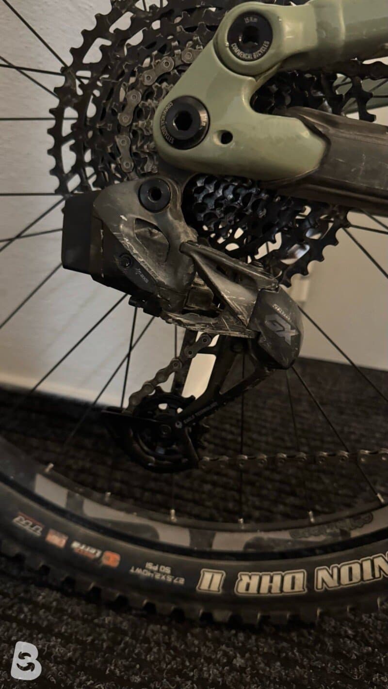 Commencal CLASH ORIGIN + RAGEI 2022