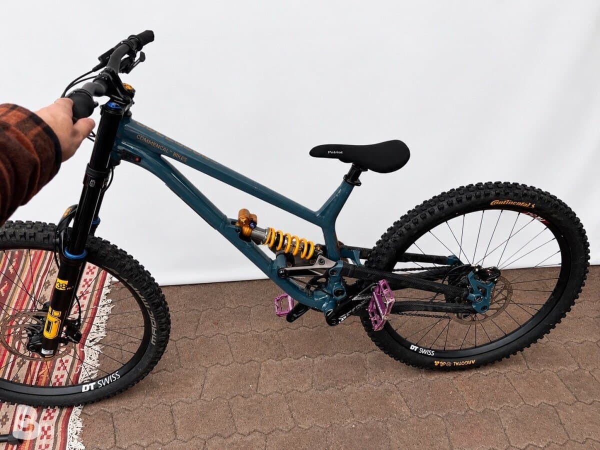 Commencal Furious Öhlins Edition 2023