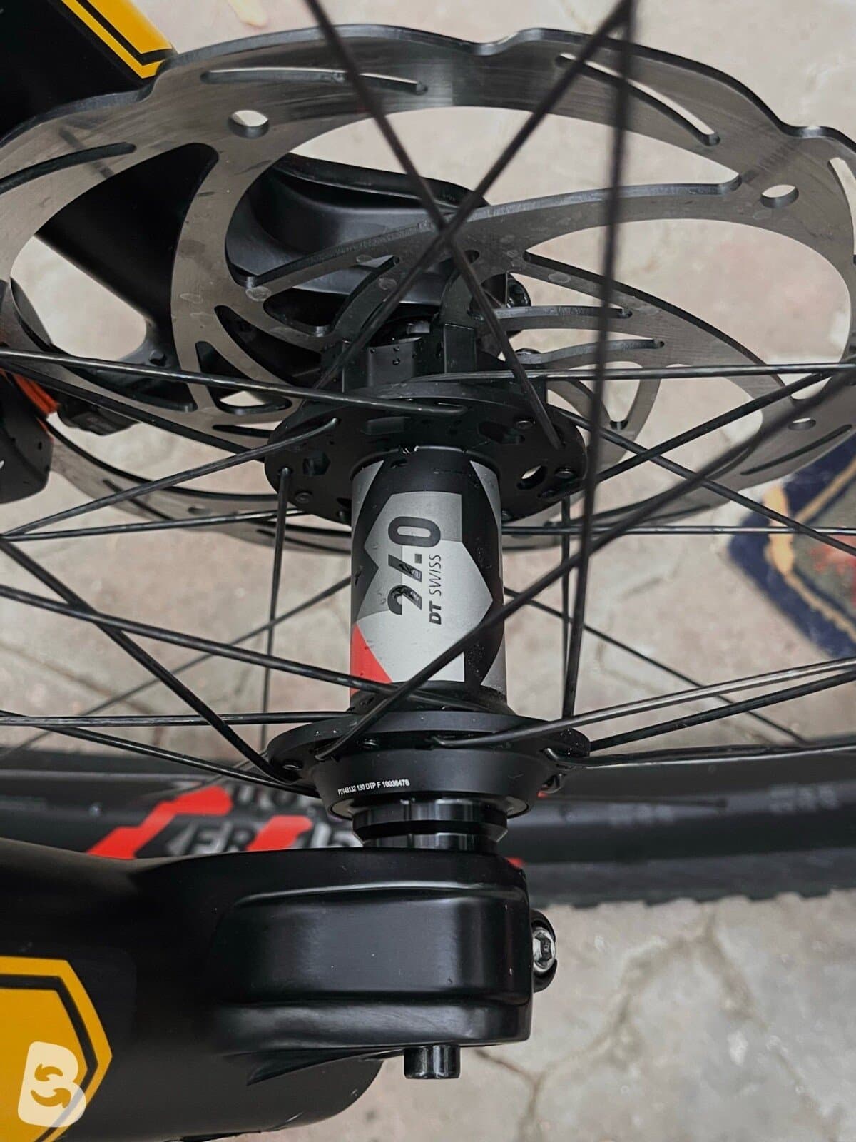 Commencal Furious Öhlins Edition 2023