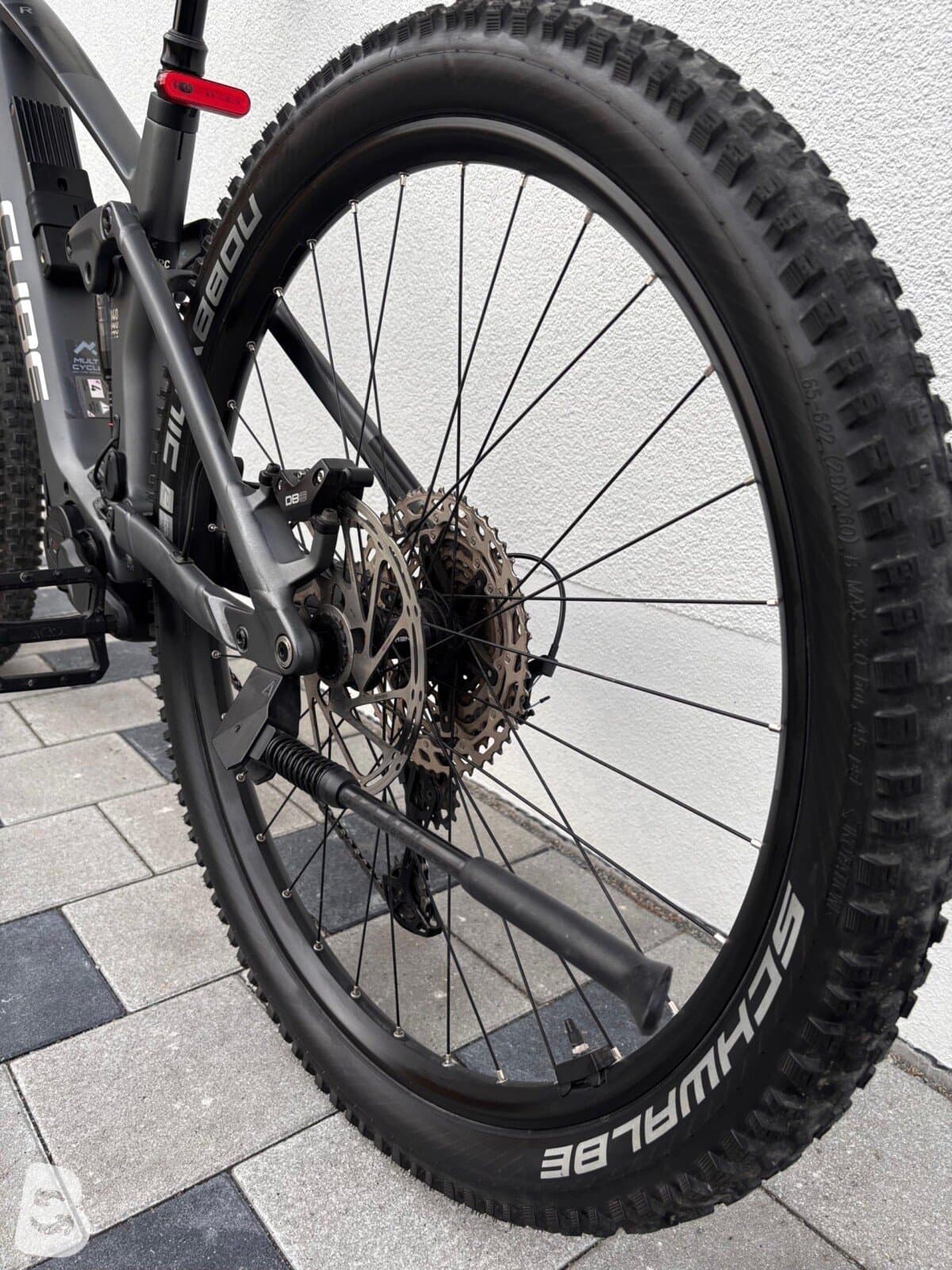 Cube Stereo hybrid 140 Race 750 2024