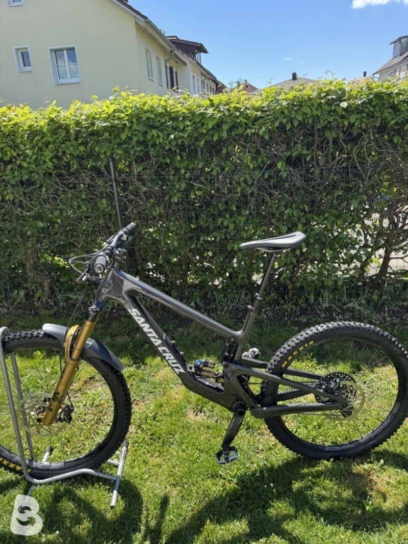 Santa Cruz Nomad 2023 V6 2023