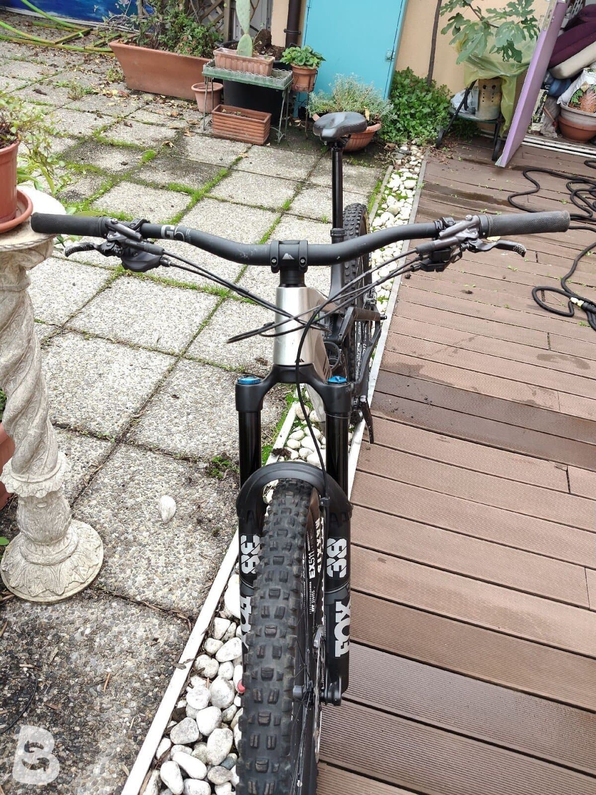 Canyon Strive CFR 2022
