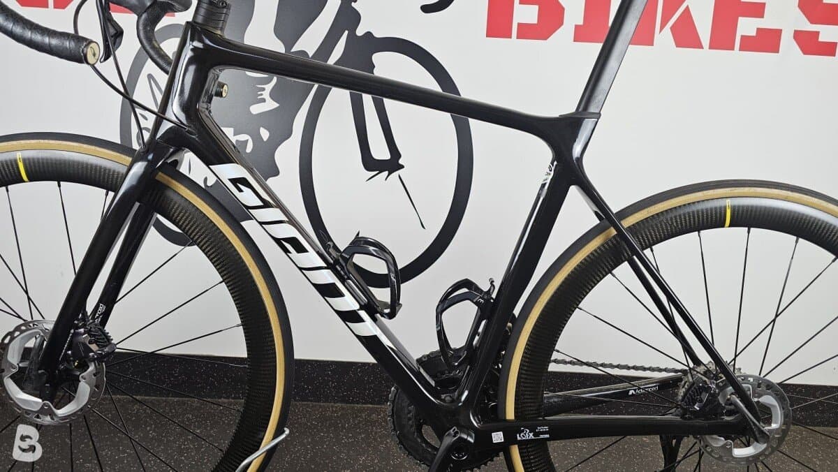 Giant Tcr advanced 0 disc ultegra di2 2x12 + carbon wheels Mavic 2023