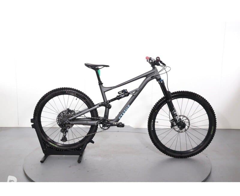 Specialized Status 160 2023