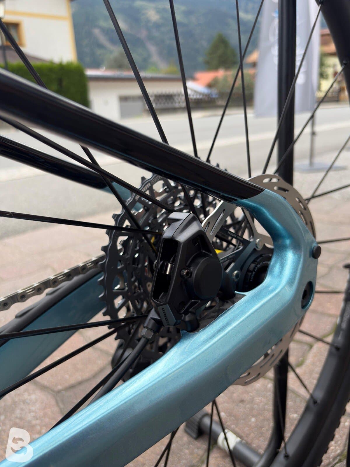 Mondraker Arid Carbon R Aura Blue 2026