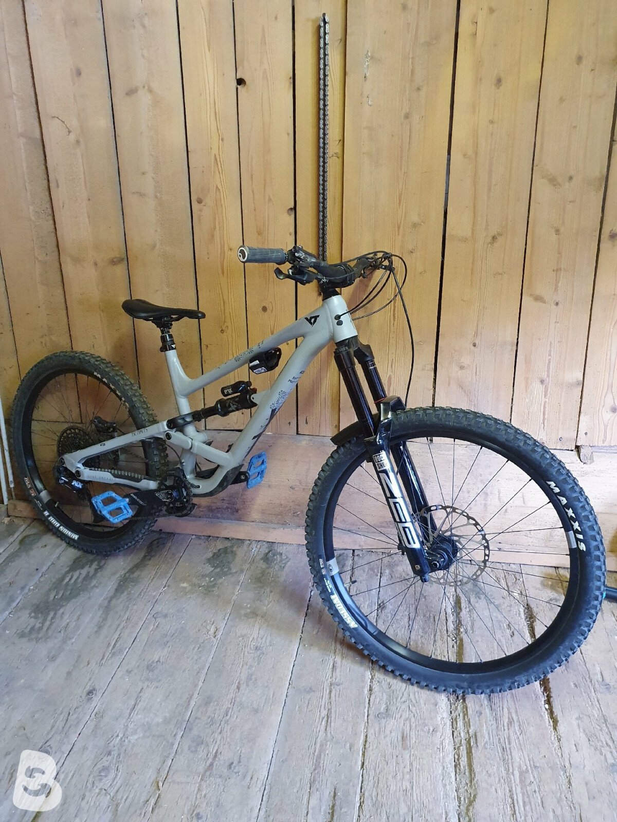 YT Industries Capra AL Mullet 2023