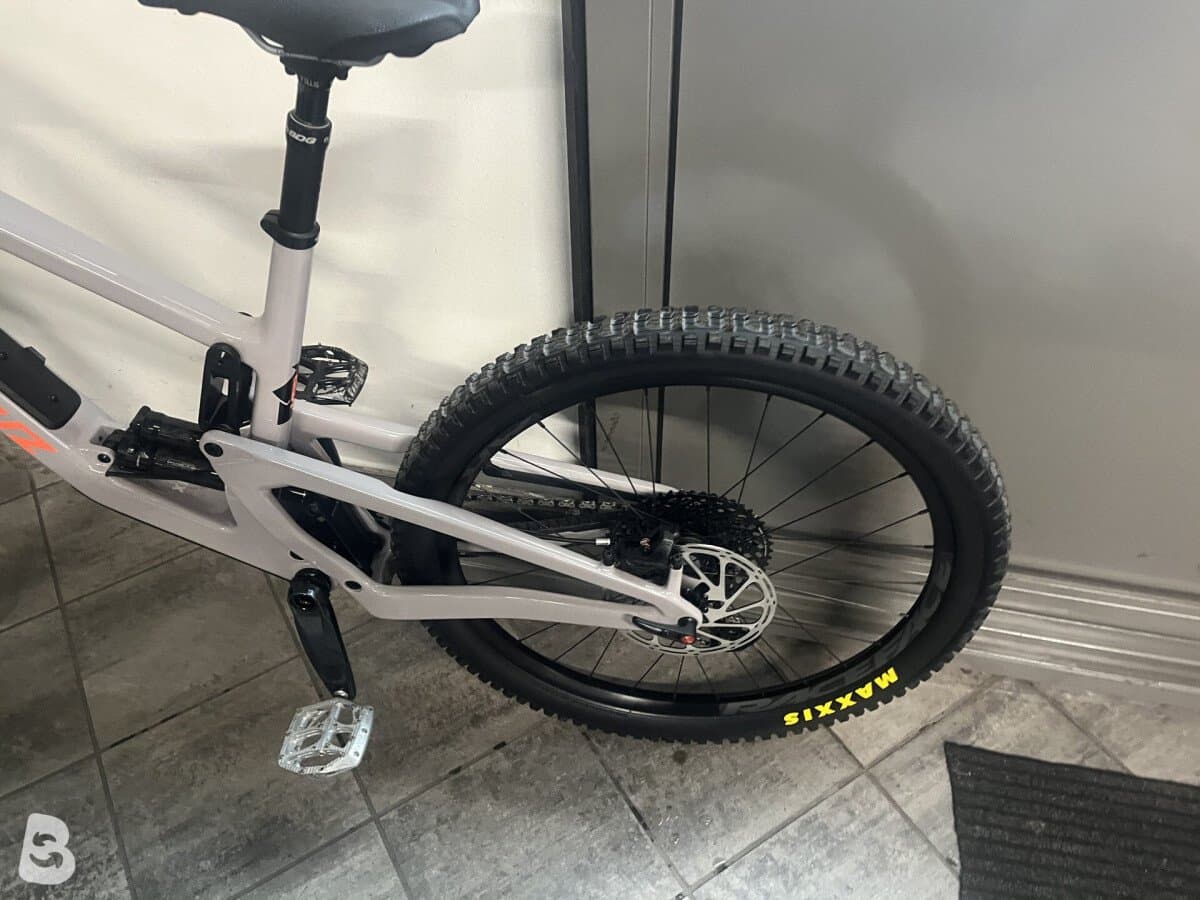 Santa Cruz Nomad 6 2023