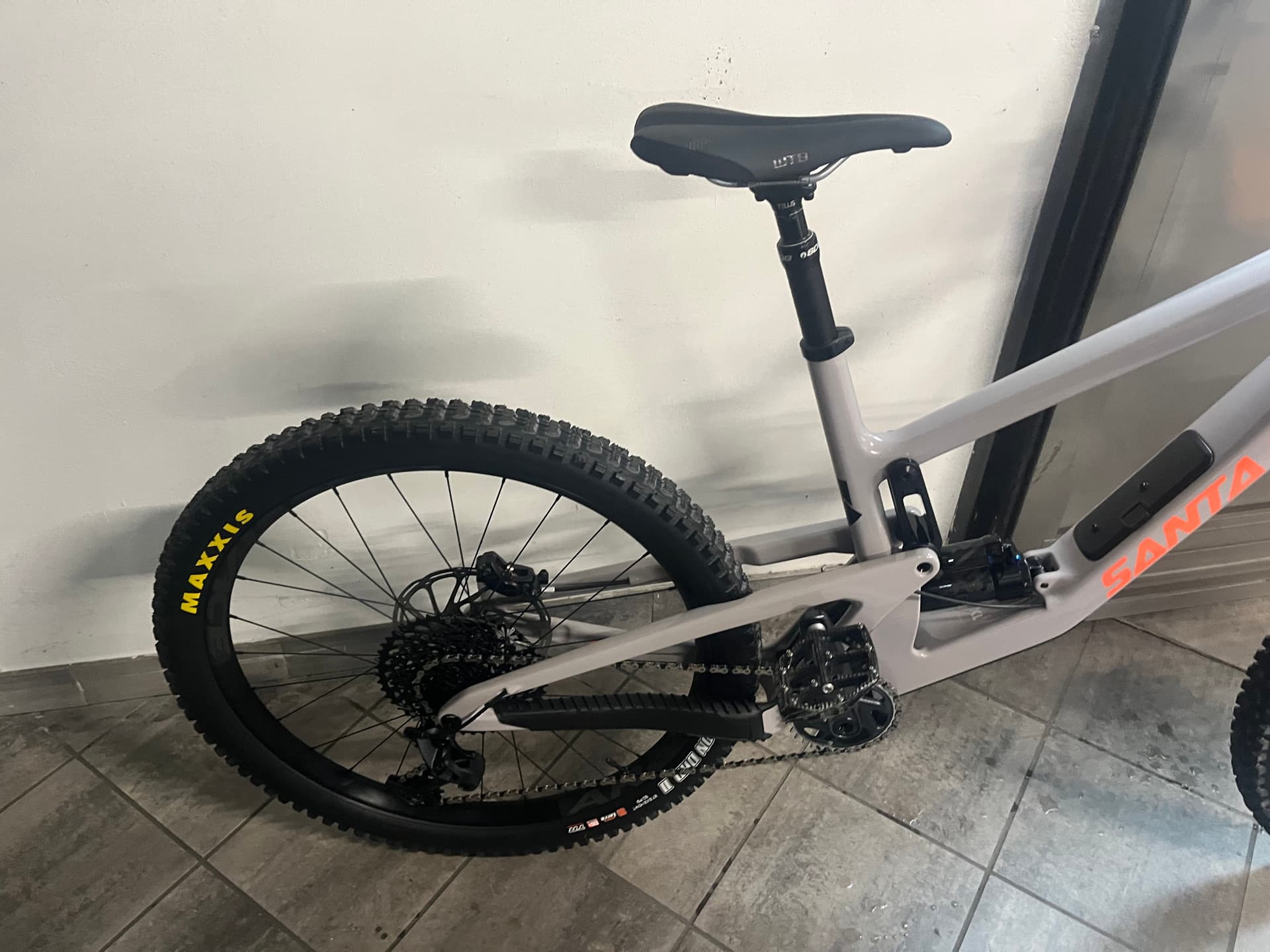 Santa Cruz Nomad 6 2023