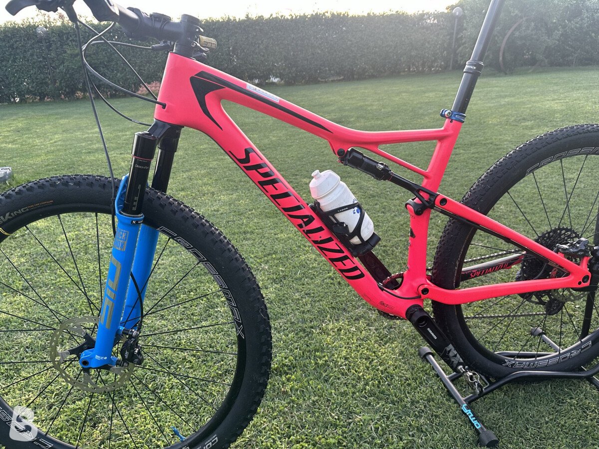 Specialized Epic Comp Carbon 2018