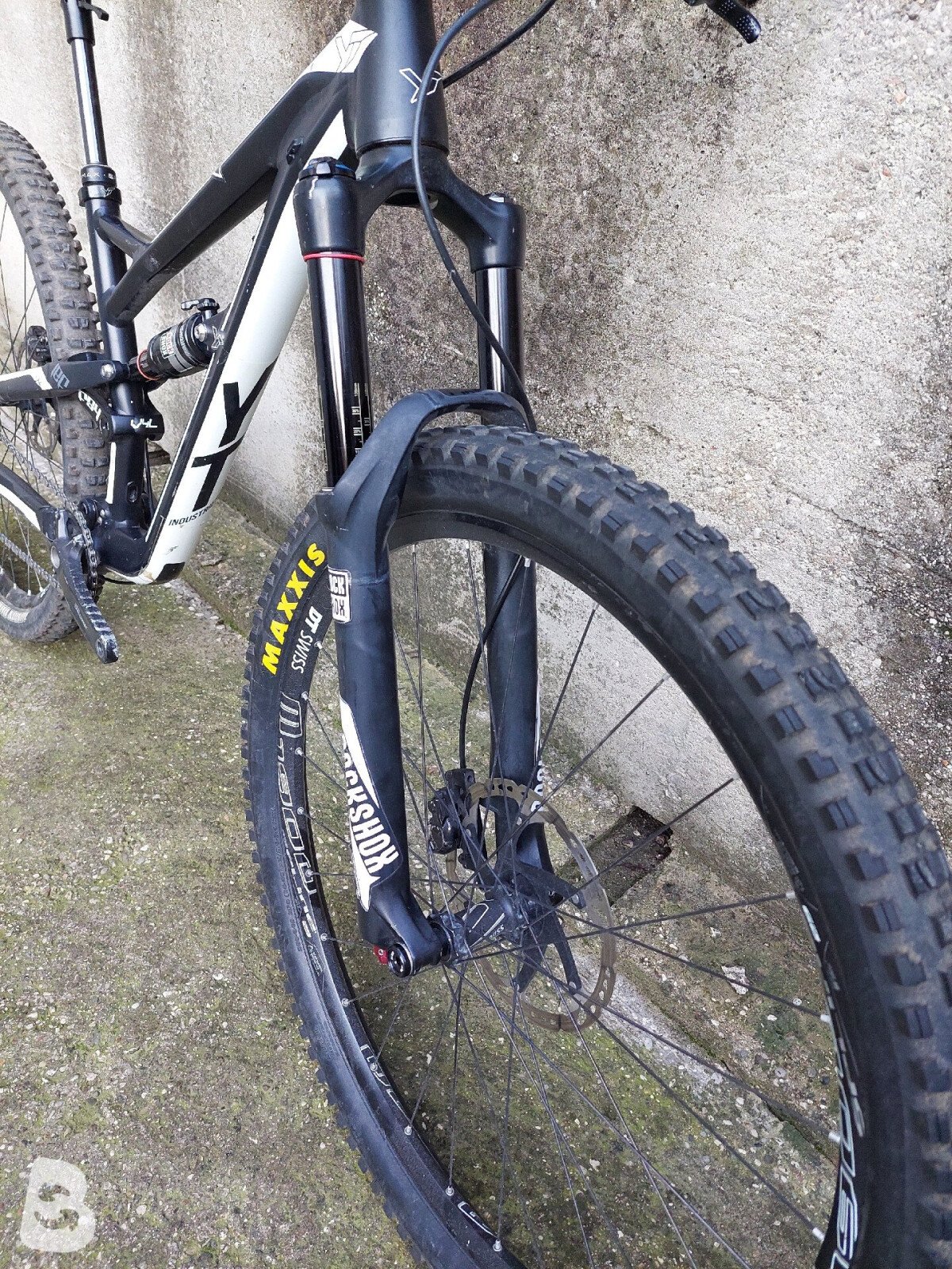 YT Industries Jeffsy